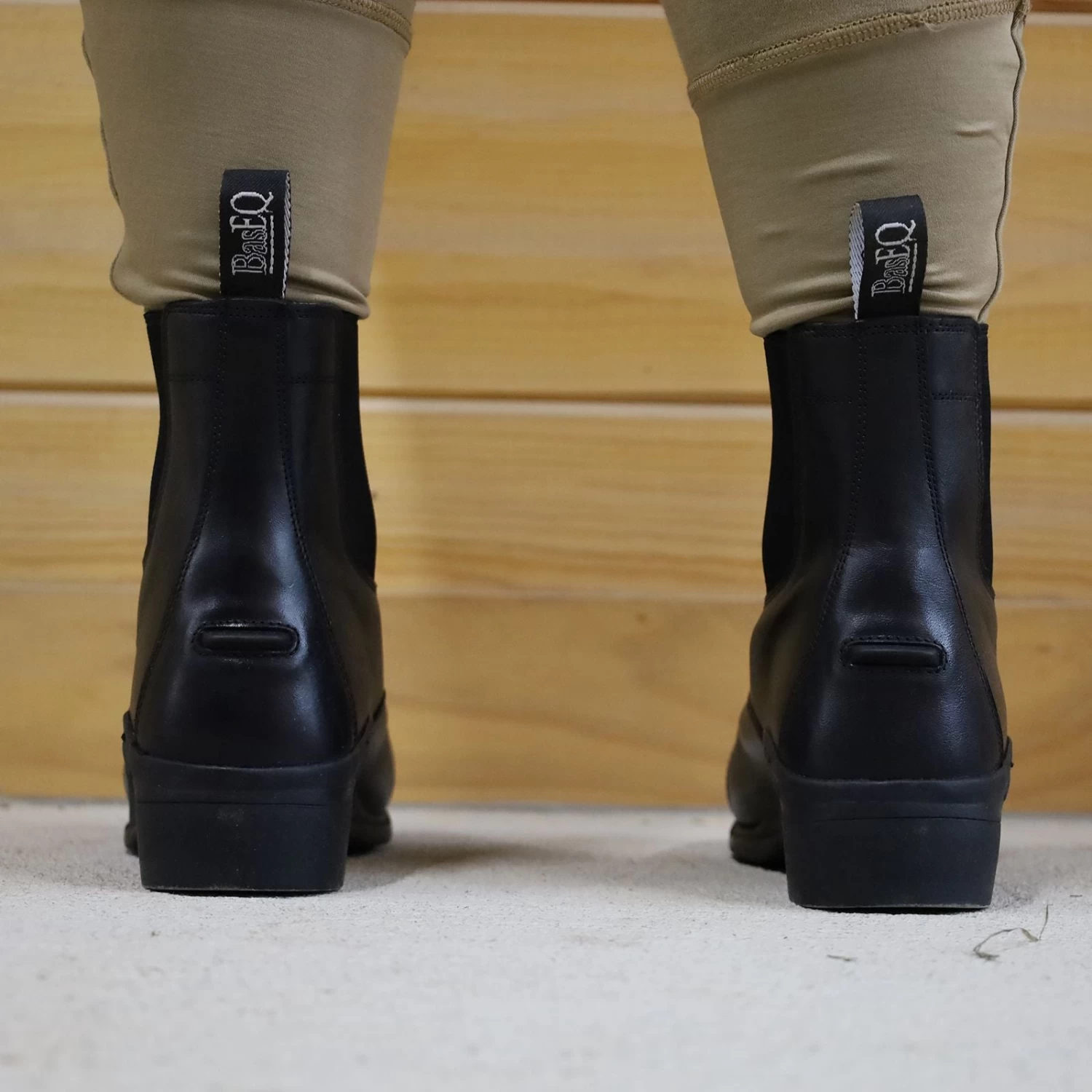 BasEQ Nora Children's Leather Zip-Up Equestrian Riding Paddock Boots 5 BasEQ Nora Children's Leather Zip-Up Equestrian Riding Paddock Boots - Image 3