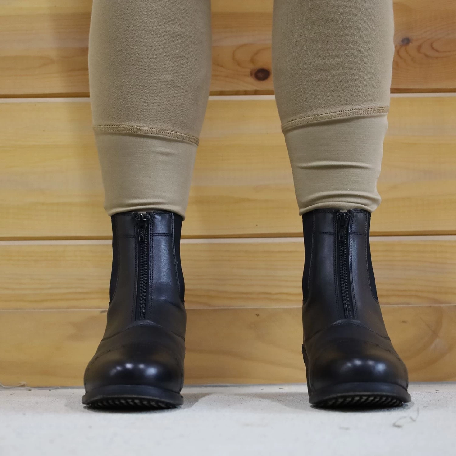 BasEQ Nora Children's Leather Zip-Up Equestrian Riding Paddock Boots 4 BasEQ Nora Children's Leather Zip-Up Equestrian Riding Paddock Boots - Image 2