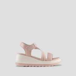 Cougar Hibiscus Leather Wedge Sandal