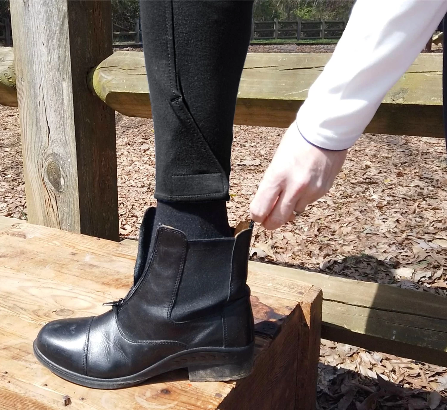 BasEQ Amy Women's Self Knee Patch Classic Equestrian Riding Breeches 9 BasEQ Amy Women's Self Knee Patch Classic Equestrian Riding Breeches - Image 7